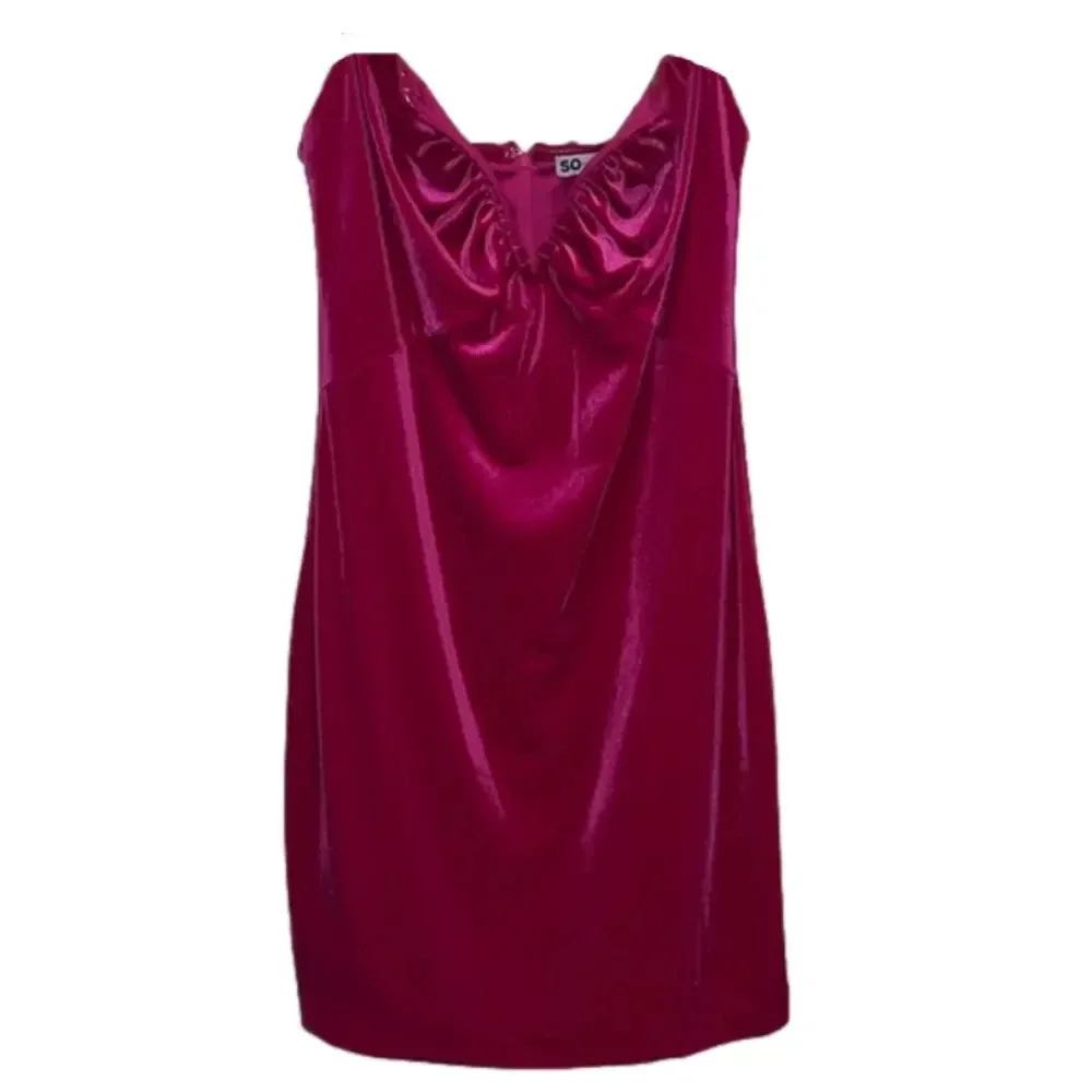NWT hoco dress party dress medium mini dress strapless hot pink velvet v wire - Picture 3 of 14